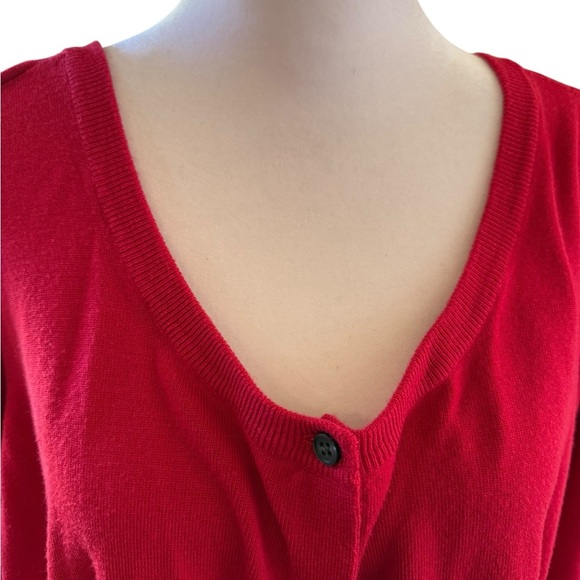 Lane Bryant Red long sleeve Cardigan Sweater EUC Size 26/28 - Picture 2 of 8